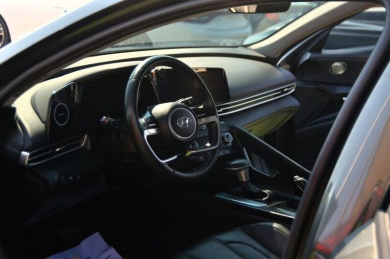 
								Hyundai Elantra Smart AVANTE//CLEAN TITLE //GOOD CONDITION//النترا 2021– تدخل السعودية full									