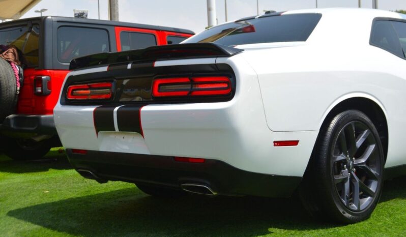 
								Dodge Challenger BEST DEAL//CHALLENGER //SRT KIT//VERY CLEAN /ORGINAL AIR BAGS / full									