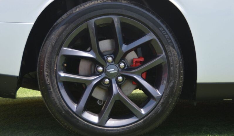 
								Dodge Challenger BEST DEAL//CHALLENGER //SRT KIT//VERY CLEAN /ORGINAL AIR BAGS / full									