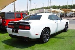 
										Dodge Challenger BEST DEAL//CHALLENGER //SRT KIT//VERY CLEAN /ORGINAL AIR BAGS / full									