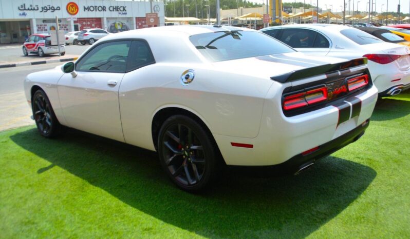 
								Dodge Challenger BEST DEAL//CHALLENGER //SRT KIT//VERY CLEAN /ORGINAL AIR BAGS / full									
