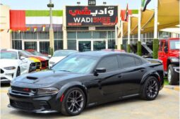 Dodge Charger SRT 392 SRT -SCAT BACK-6.4L–FULL OPTION-SUN ROOF -RADAR -AIR BAGS/