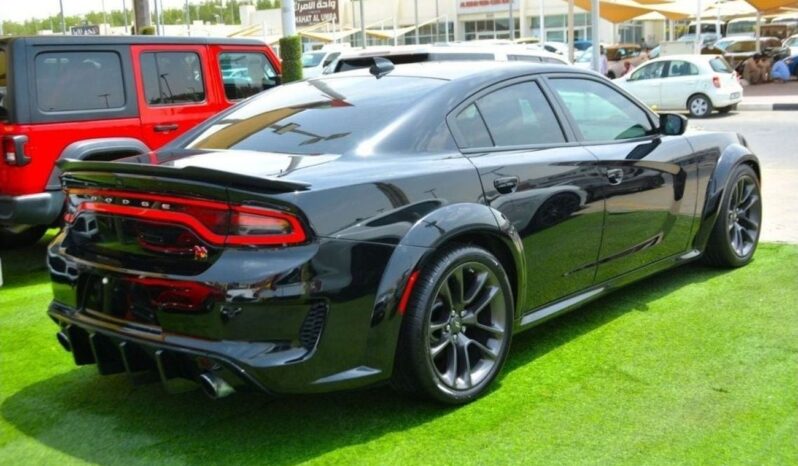 
								Dodge Charger SRT 392 SRT -SCAT BACK-6.4L–FULL OPTION-SUN ROOF -RADAR -AIR BAGS/ full									