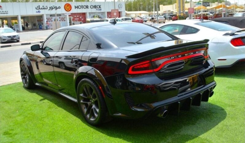 
								Dodge Charger SRT 392 SRT -SCAT BACK-6.4L–FULL OPTION-SUN ROOF -RADAR -AIR BAGS/ full									