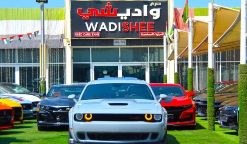 
								Dodge Challenger SXT Plus 3.6L full									