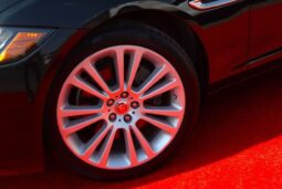 
										Jaguar XF HSE 2.0L (300 HP) full									