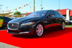 
										Jaguar XF HSE 2.0L (300 HP) full									