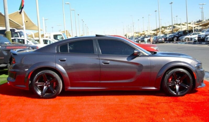 
								Dodge Charger SXT Mid 3.6L SRT KIT & WIDR BODE // SUN ROOF //AIR BAGS // VERY GOOD CONDITION full									