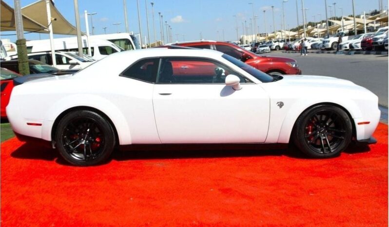 
								Dodge Challenger SRT Hellcat 6.2L (717 HP)– GCC // FULL OPOTIOIN //ALCANTARA — SUN ROOF / BANK FINANCE/GOOD CONDITI full									