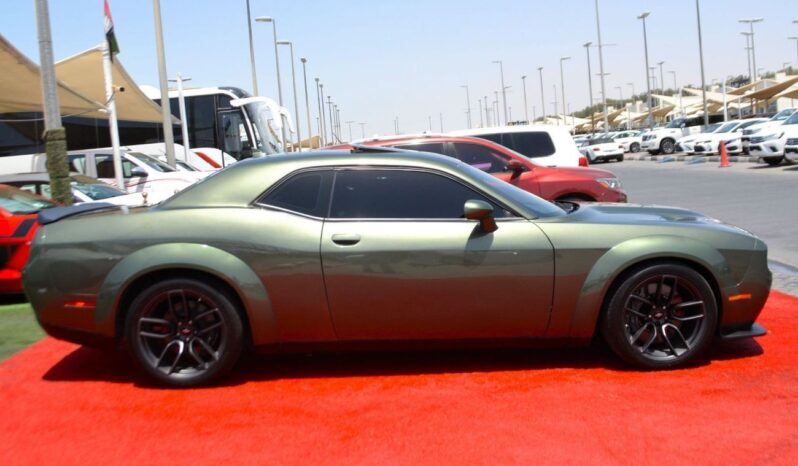
								Dodge Challenger Scat Pack 6.4L (470 HP) SRT /2022 /6.4L / CUSTOM COLOR/HELLCAT WIDE BODY /SUN ROOF -FULL OPTION full									