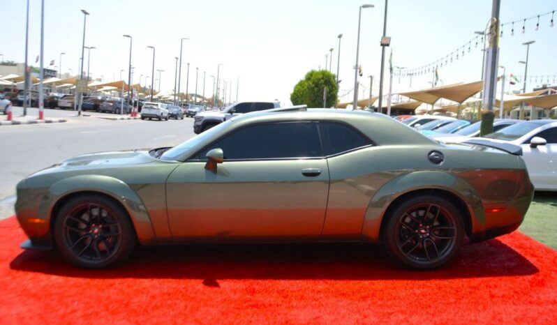 
								Dodge Challenger Scat Pack 6.4L (470 HP) SRT /2022 /6.4L / CUSTOM COLOR/HELLCAT WIDE BODY /SUN ROOF -FULL OPTION full									