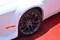 
										Dodge Challenger R/T Scat Pack 6.4L SRT /6.4L SCAT BACK//SUN ROOF /WIDE BODY/ FULL OPTION /CARBON FIBER STEERING full									