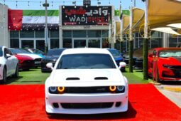 
										Dodge Challenger R/T Scat Pack 6.4L SRT /6.4L SCAT BACK//SUN ROOF /WIDE BODY/ FULL OPTION /CARBON FIBER STEERING full									