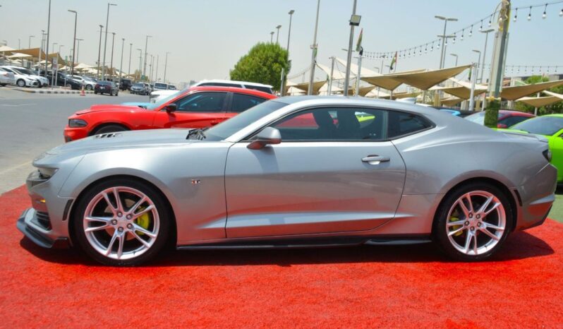 
								Chevrolet Camaro full									