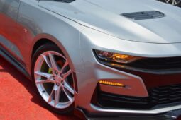 
										Chevrolet Camaro full									