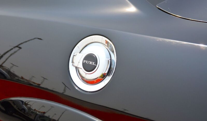 
								Dodge Challenger GT 3.6L DOUBLE COLOR BLACK & WHITE full									