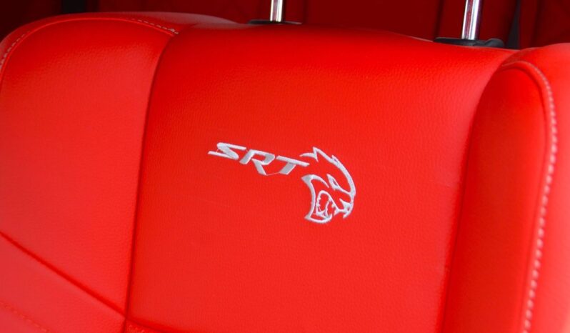 
								Dodge Challenger GT 3.6L DOUBLE COLOR BLACK & WHITE full									