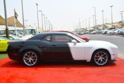 
										Dodge Challenger GT 3.6L DOUBLE COLOR BLACK & WHITE full									