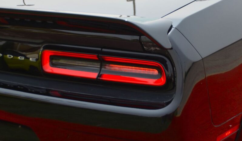 
								Dodge Challenger GT 3.6L DOUBLE COLOR BLACK & WHITE full									