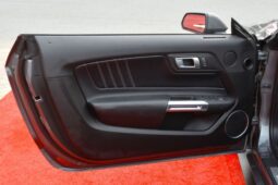 
										Ford Mustang CONVERTIBLE IN REASONABLE PRICE full									