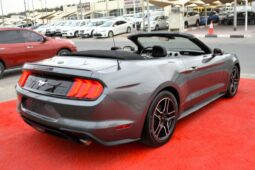 
										Ford Mustang CONVERTIBLE IN REASONABLE PRICE full									