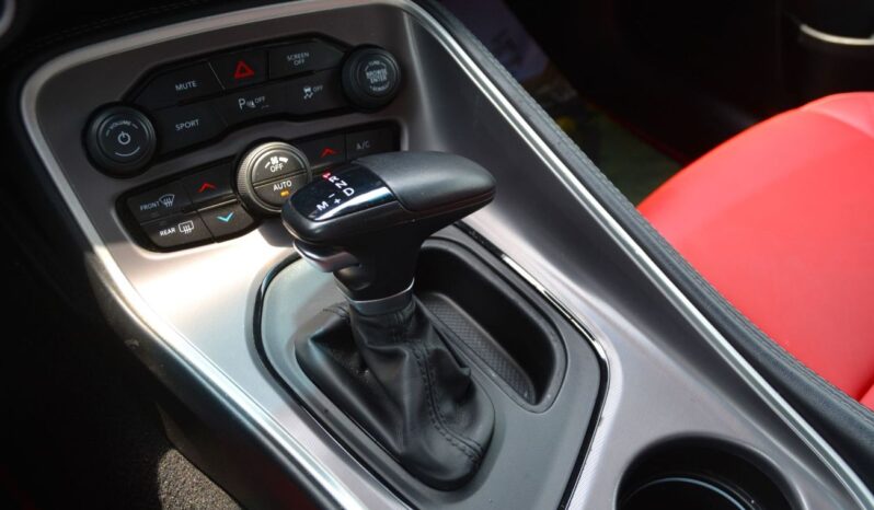 
								Dodge Challenger R/T 5.7L (370 HP) Powerfull Blue Beast Ready To Ride full									