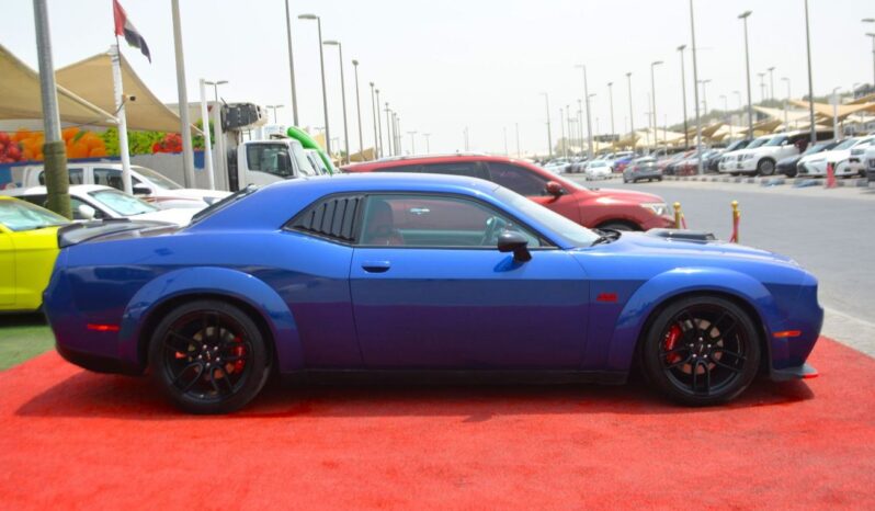 
								Dodge Challenger R/T 5.7L (370 HP) Powerfull Blue Beast Ready To Ride full									