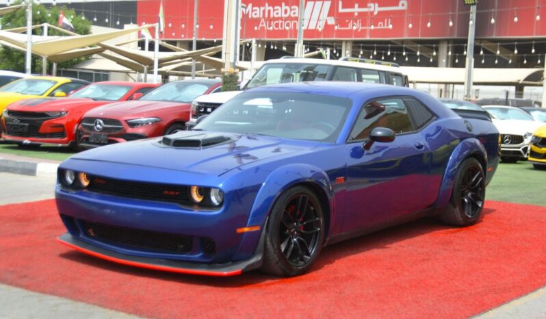 
								Dodge Challenger R/T 5.7L (370 HP) Powerfull Blue Beast Ready To Ride full									