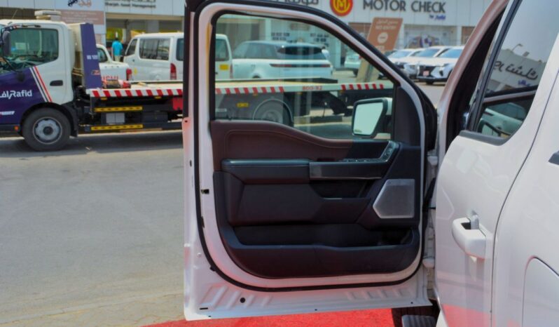 
								Ford F 150 Lariat 3.5L full									