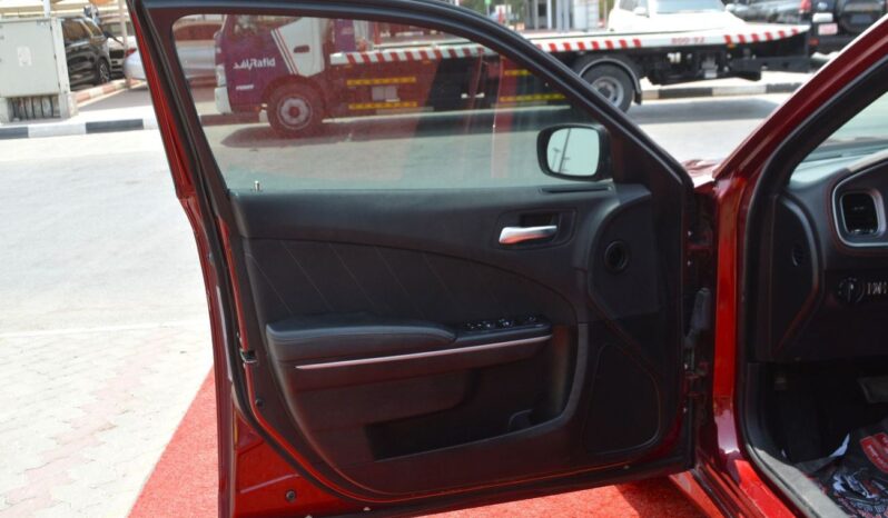 
								Dodge Charger SXT Mid 3.6L full									