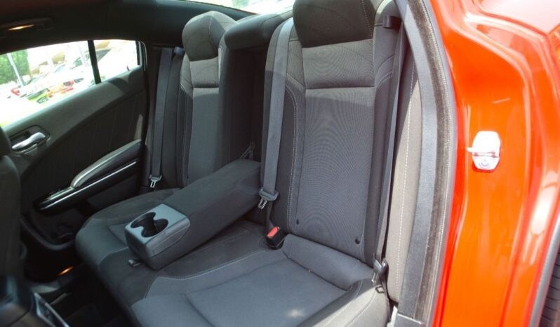 
								Dodge Charger SXT Plus 3.6L full									