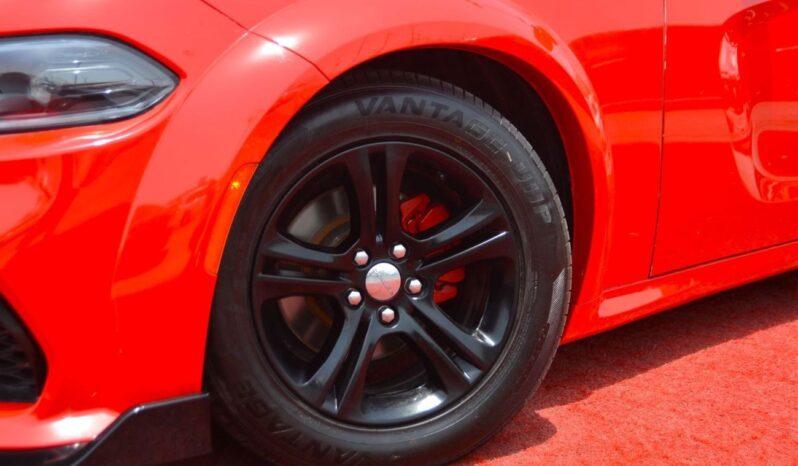 
								Dodge Charger SXT Plus 3.6L full									