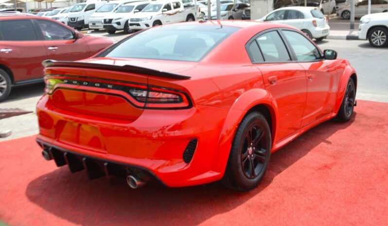 
								Dodge Charger SXT Plus 3.6L full									