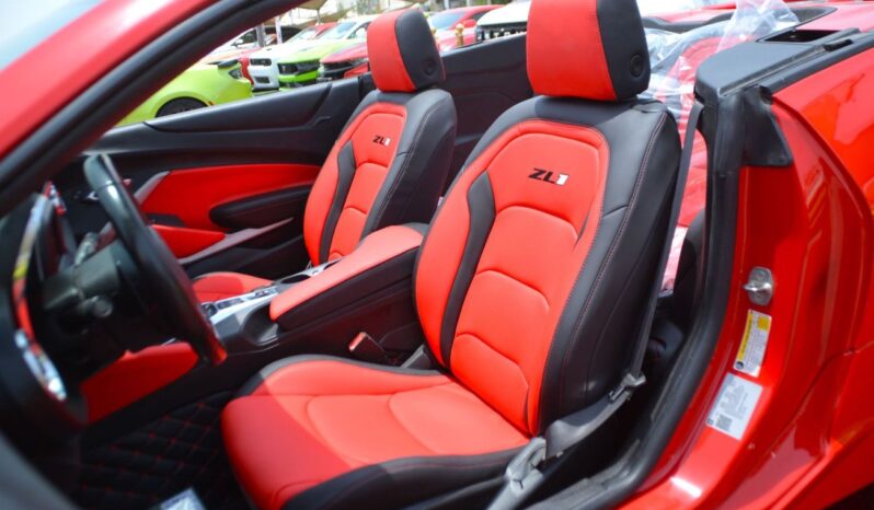 
								Chevrolet Camaro Beautiful Red Convertible full									