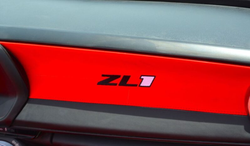 
								Chevrolet Camaro Beautiful Red Convertible full									