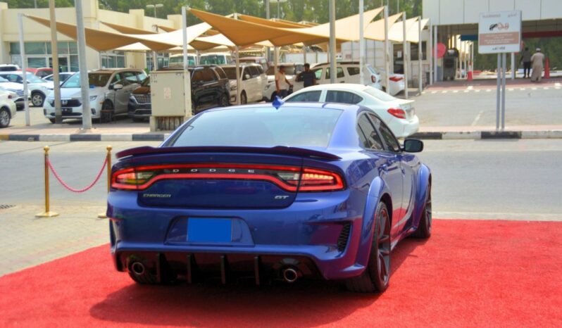 
								Dodge Charger GT 3.6L CHARGER WITH PADEL SHIFTERS AND BIG SCREEN full									