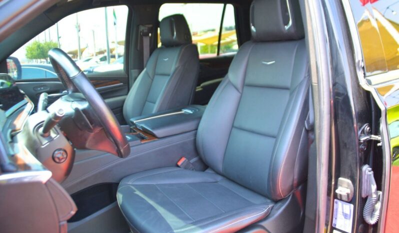 
								Cadillac Escalade Luxury 6.2L PREMIUM LUXURIOUS SUV full									