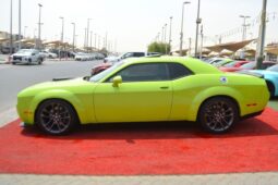 
										Dodge Challenger R/T Scat Pack 6.4L PARROT GREEN BEAST WITH SUNROOF full									