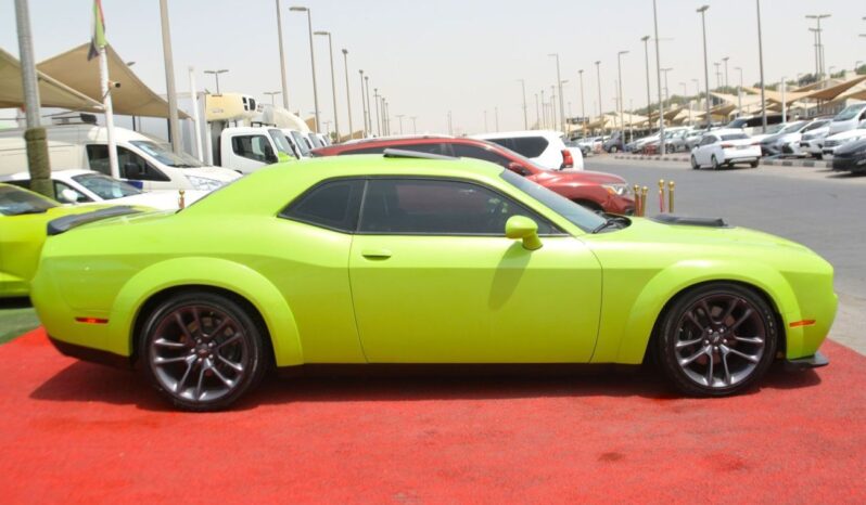 
								Dodge Challenger R/T Scat Pack 6.4L PARROT GREEN BEAST WITH SUNROOF full									