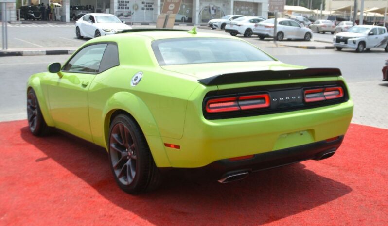 
								Dodge Challenger R/T Scat Pack 6.4L PARROT GREEN BEAST WITH SUNROOF full									