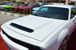 
										Dodge Challenger R/T 5.7L (370 HP) WHITE CLEAN V8 CAR IN BEST PRICE full									