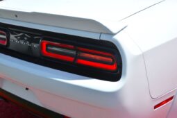 
										Dodge Challenger R/T 5.7L (370 HP) WHITE CLEAN V8 CAR IN BEST PRICE full									