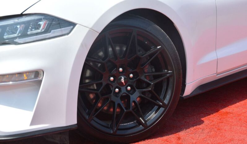 
								Ford Mustang GT Premium 5.0L V8 full									