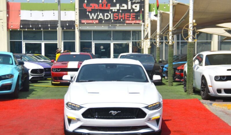 
								Ford Mustang GT Premium 5.0L V8 full									