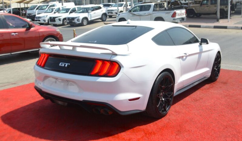 
								Ford Mustang GT Premium 5.0L V8 full									
