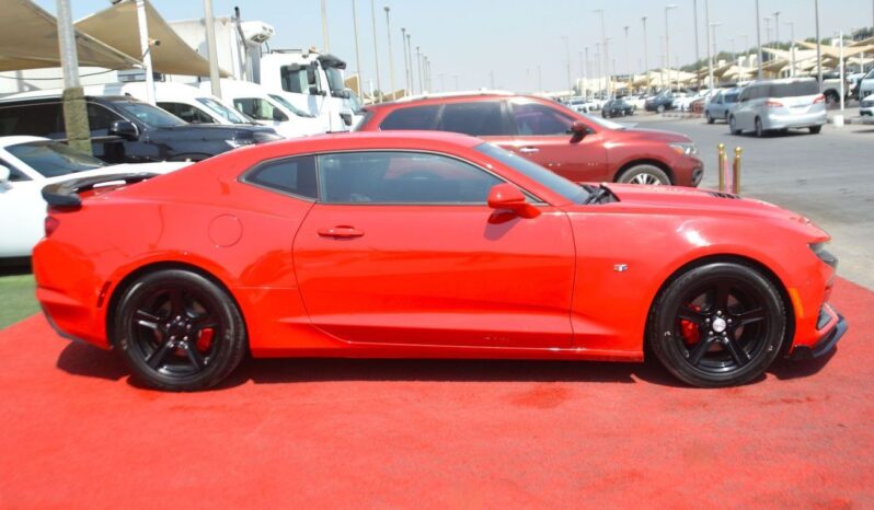 
								Chevrolet Camaro 1LT 3.6L (335 HP) NEW MODEL LOW MILAGE CLEAN CAR full									