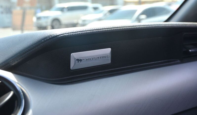 
								Ford Mustang BEAUTIFUL ORANGE CONVERTIBLE full									