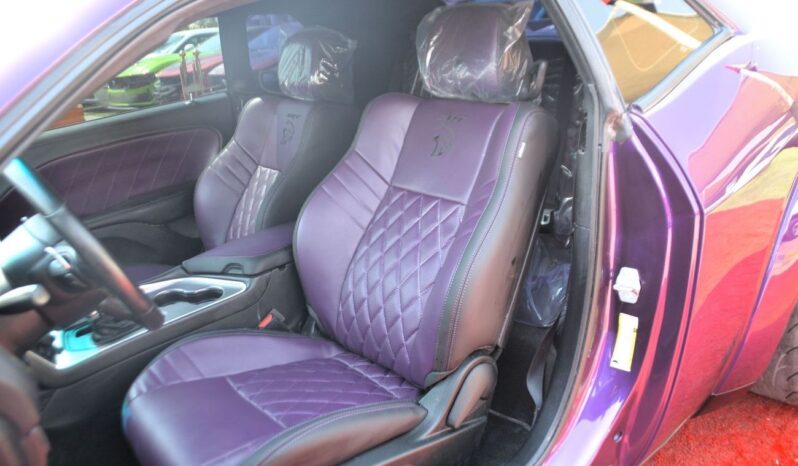 
								Dodge Challenger R/T Scat Pack 6.4L PURPLE BLACK MONSTER full									