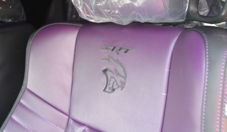 
								Dodge Challenger R/T Scat Pack 6.4L PURPLE BLACK MONSTER full									