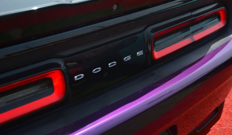 
								Dodge Challenger R/T Scat Pack 6.4L PURPLE BLACK MONSTER full									